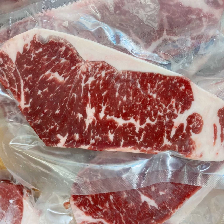 Wagyu Australia Striploin MB3 - Image 4